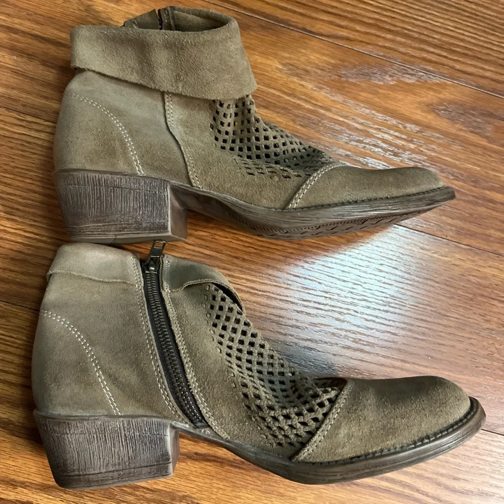 ROAN Chic Tan Heeled Boots for Women - Picture 7 of 7